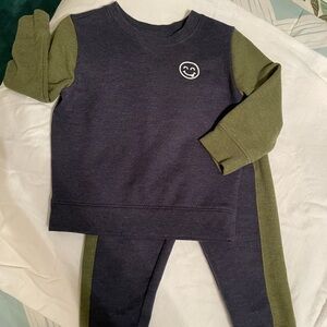 Cat & Jack Navy and Olive Outfit